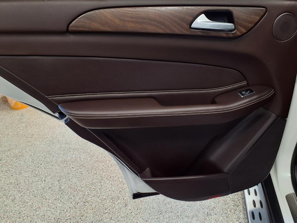 2017 Mercedes-Benz GLE-Class Image 8