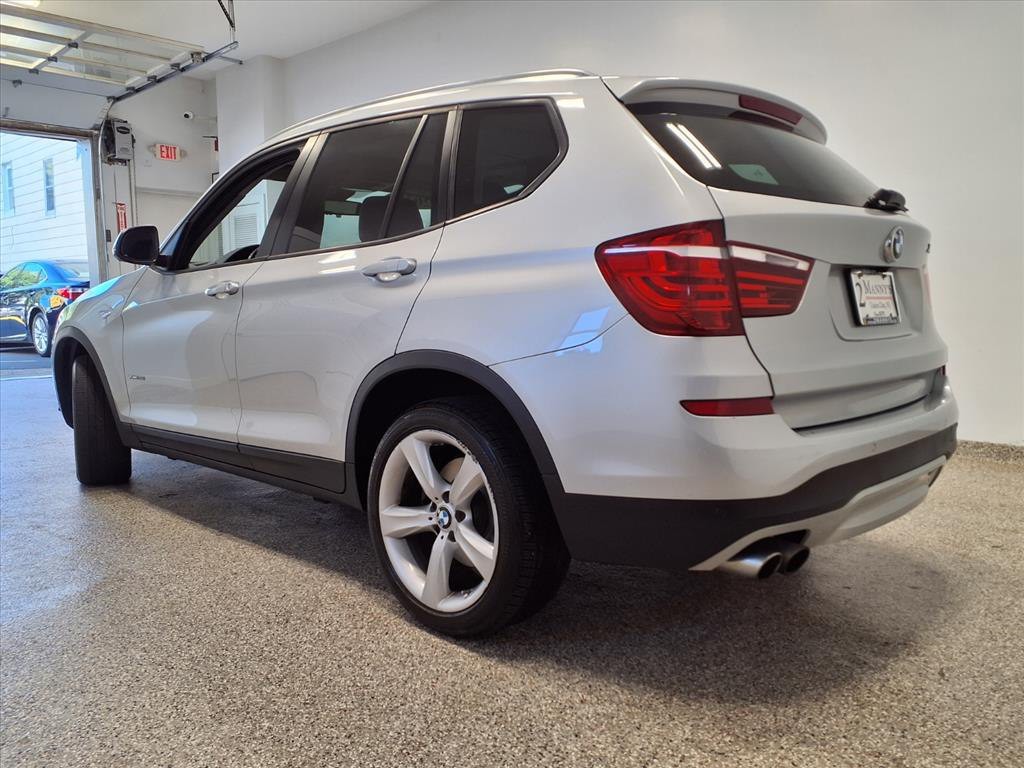 2017 BMW X3 Image 2