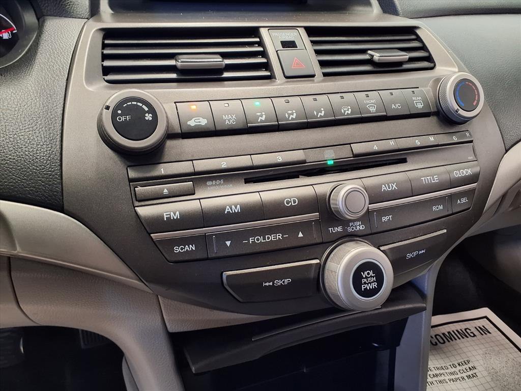 2011 Honda Accord Image 16