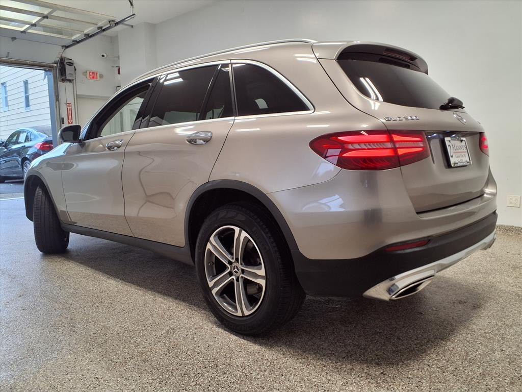 2019 Mercedes-Benz GLC-Class Image 2