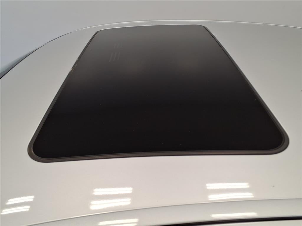 2016 Mercedes-Benz E-Class Image 6