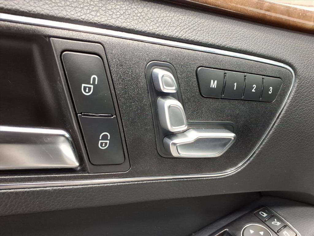 2016 Mercedes-Benz E-Class Image 14