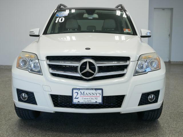 2010 Mercedes-Benz GLK-Class Image 2