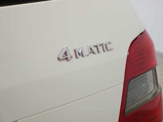 2010 Mercedes-Benz GLK-Class Image 10