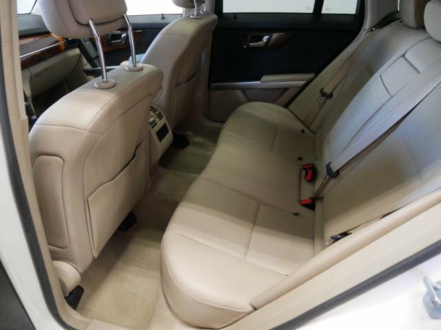2010 Mercedes-Benz GLK-Class Image 13