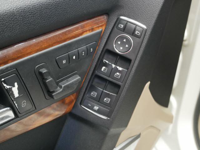 2010 Mercedes-Benz GLK-Class Image 17