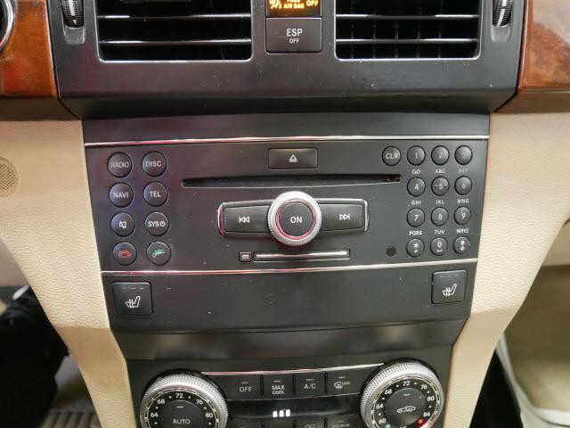 2010 Mercedes-Benz GLK-Class Image 24