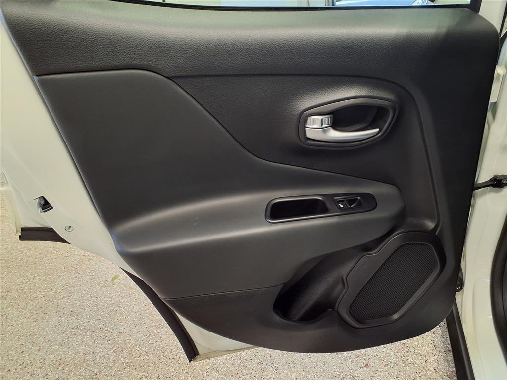 2019 Jeep Renegade Image 8