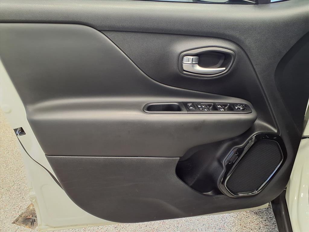 2019 Jeep Renegade Image 12