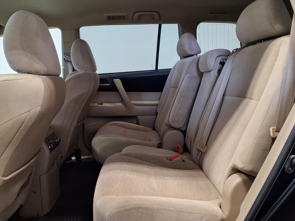 2012 Toyota Highlander Image 9