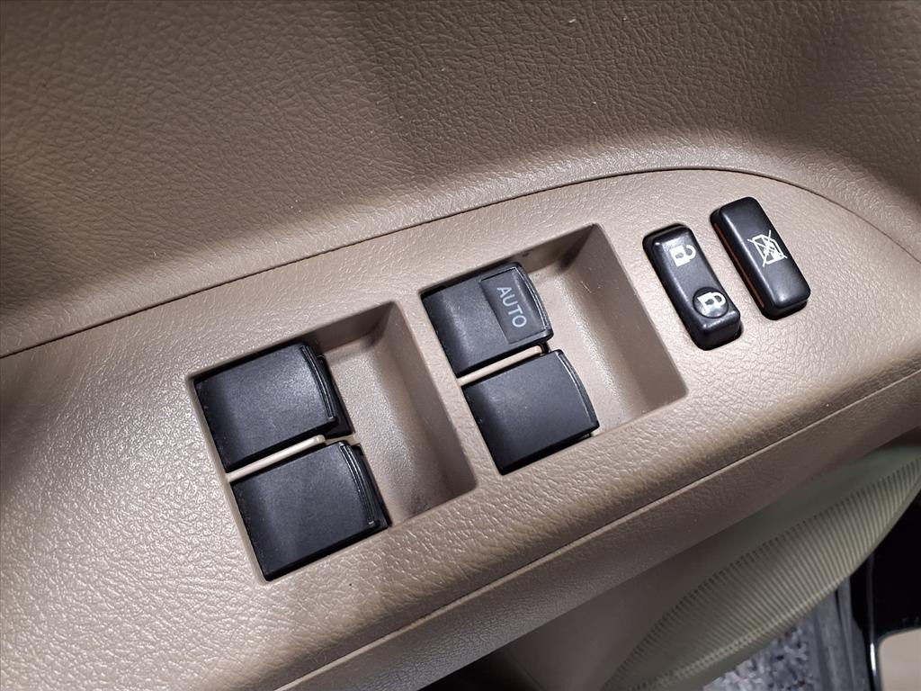 2012 Toyota Highlander Image 13