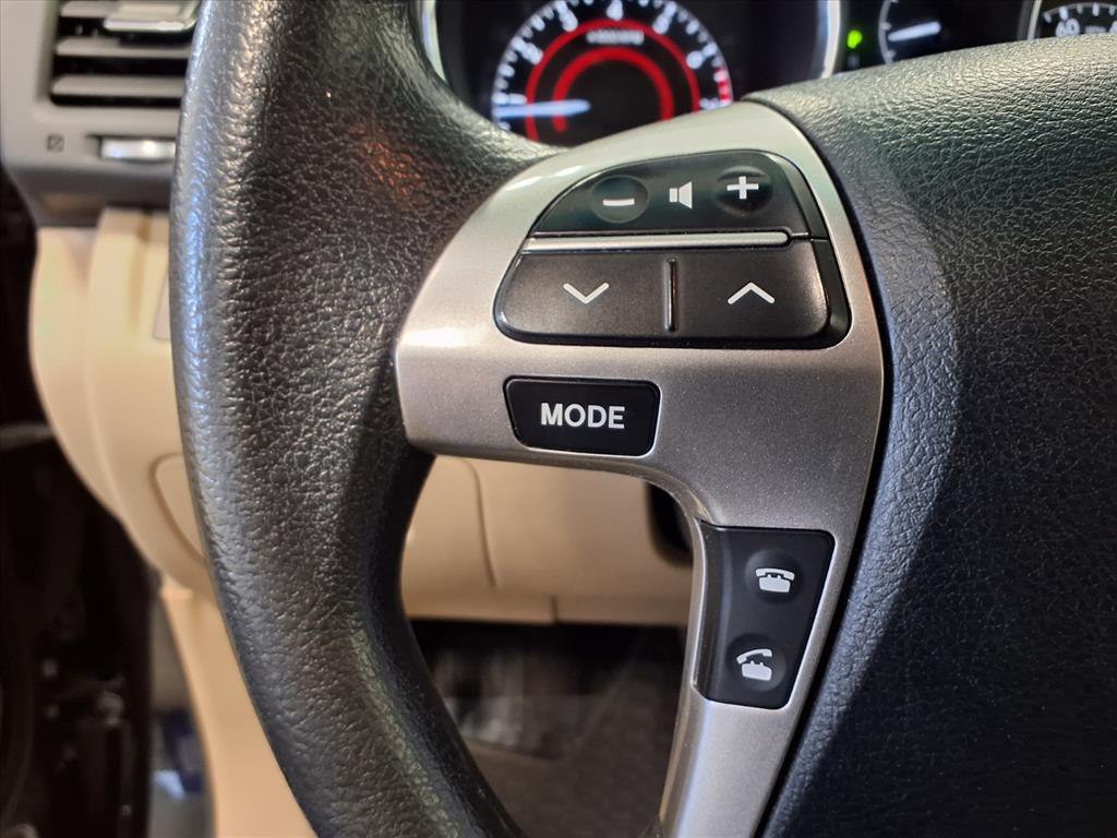 2012 Toyota Highlander Image 20