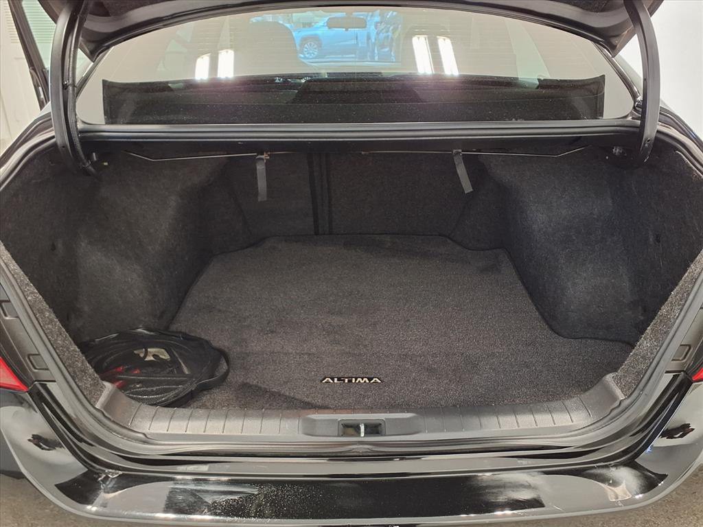 2017 Nissan Altima Image 7