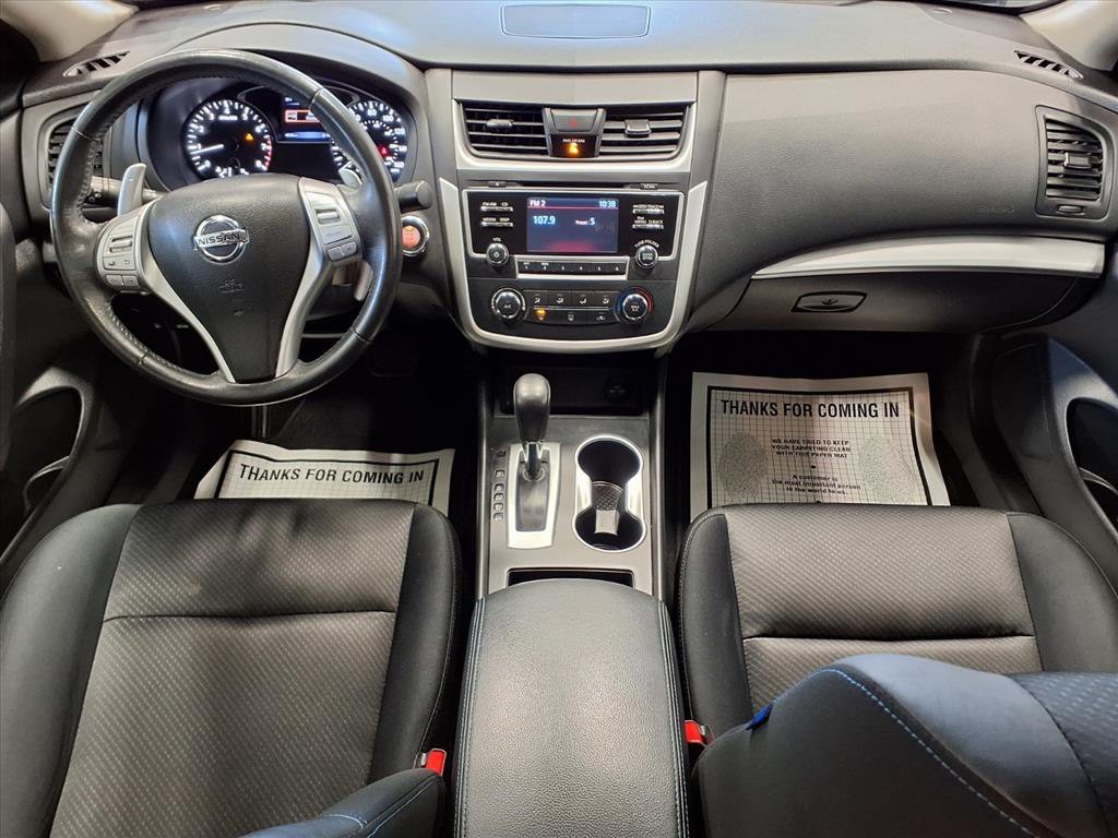 2017 Nissan Altima Image 10