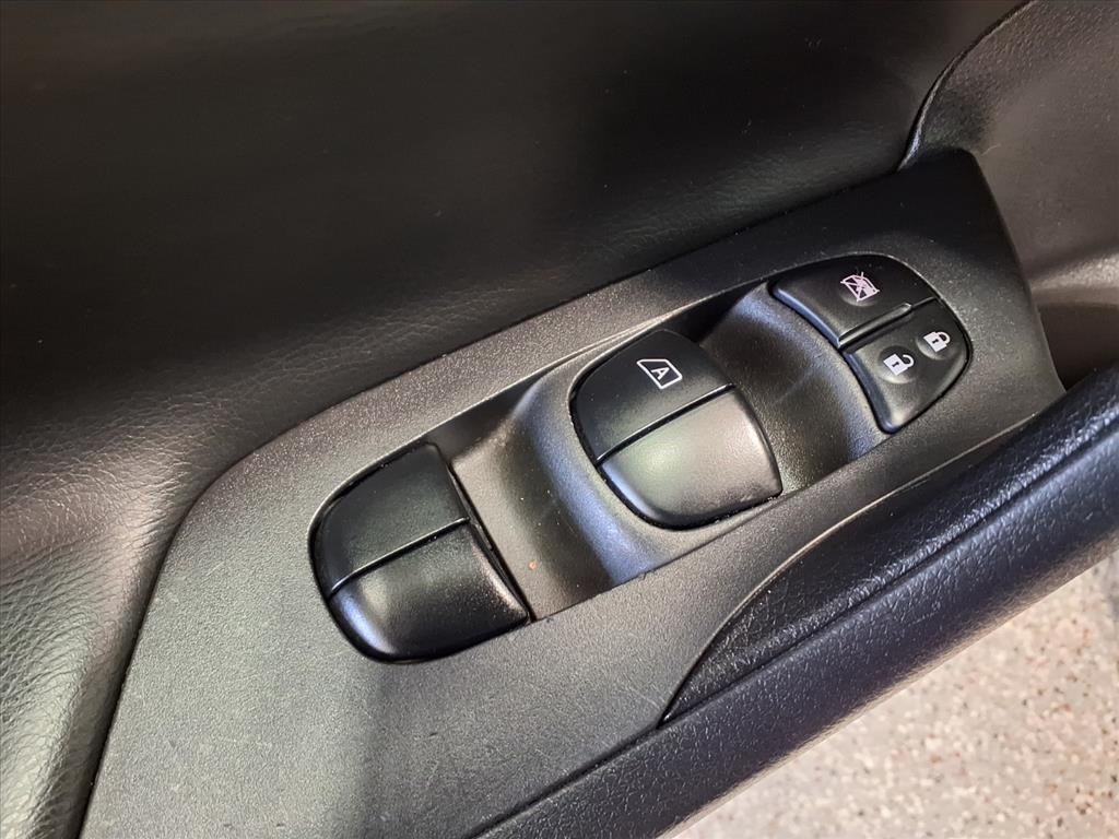 2017 Nissan Altima Image 13