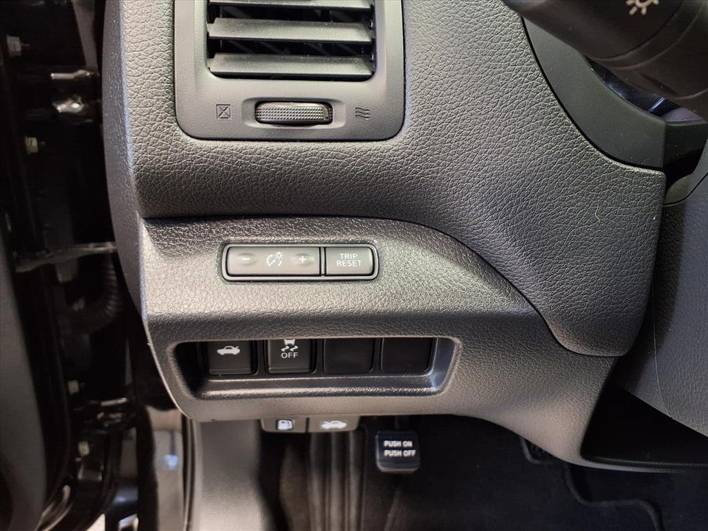 2017 Nissan Altima Image 15