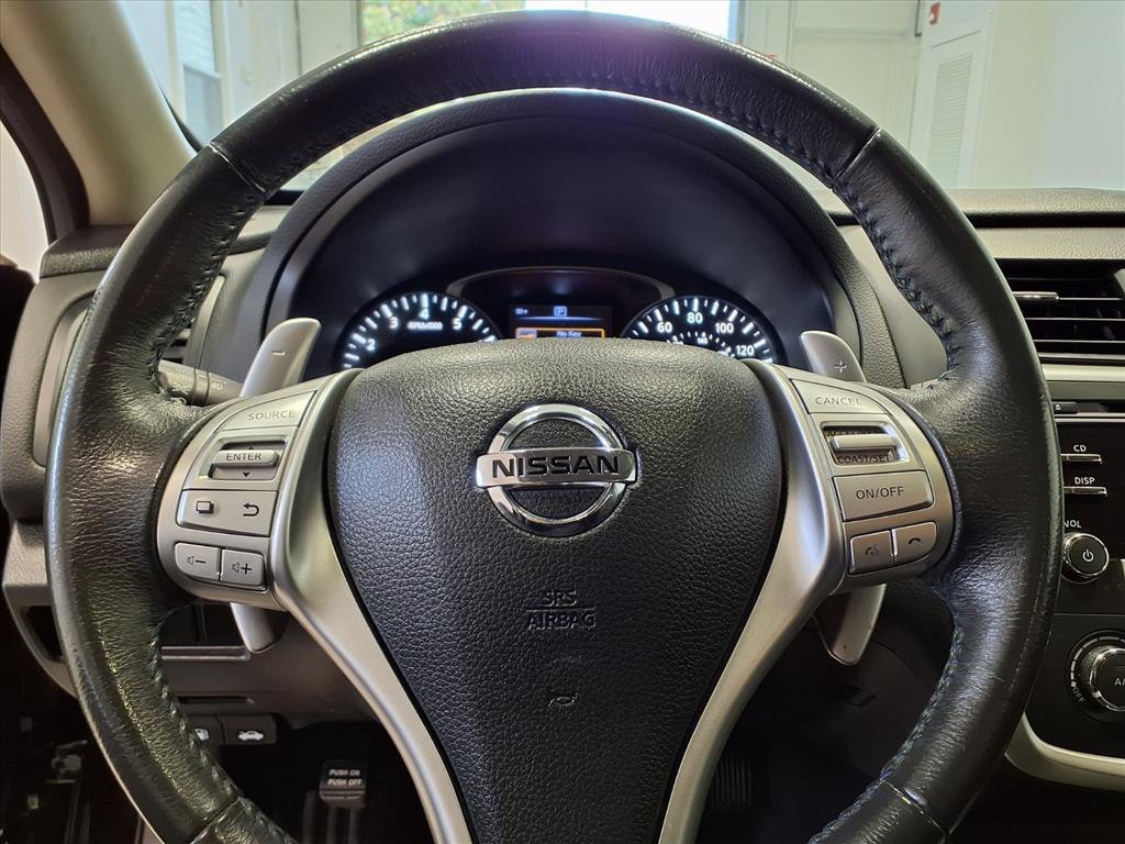 2017 Nissan Altima Image 18
