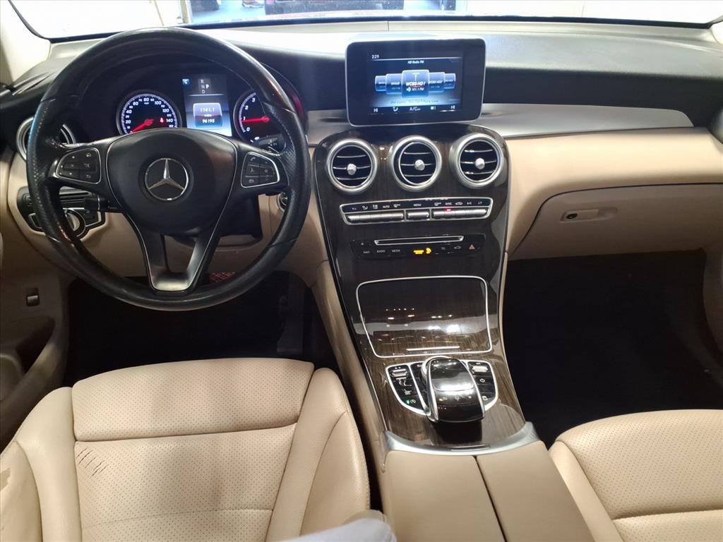2016 Mercedes-Benz GLC-Class Image 9
