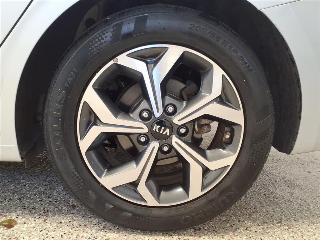 2021 Kia Forte Image 8