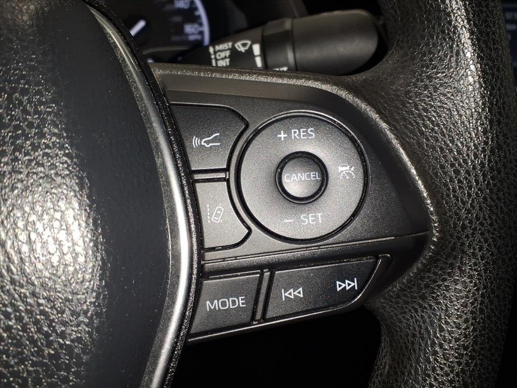 2020 Toyota Camry Image 12