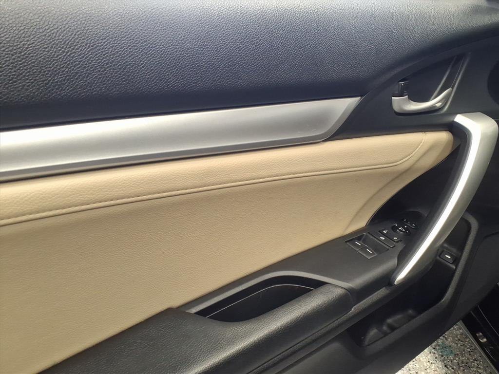 2016 Honda Civic Image 8