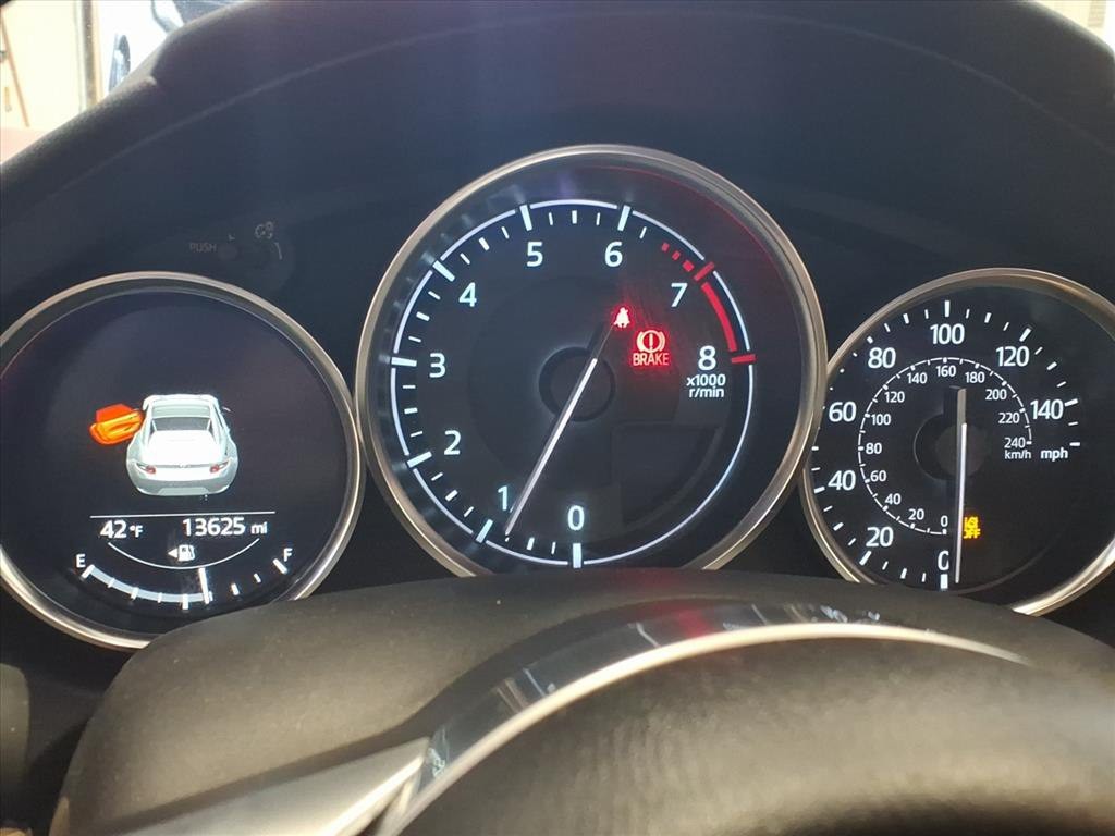 2017 Mazda MX-5 Miata Image 12