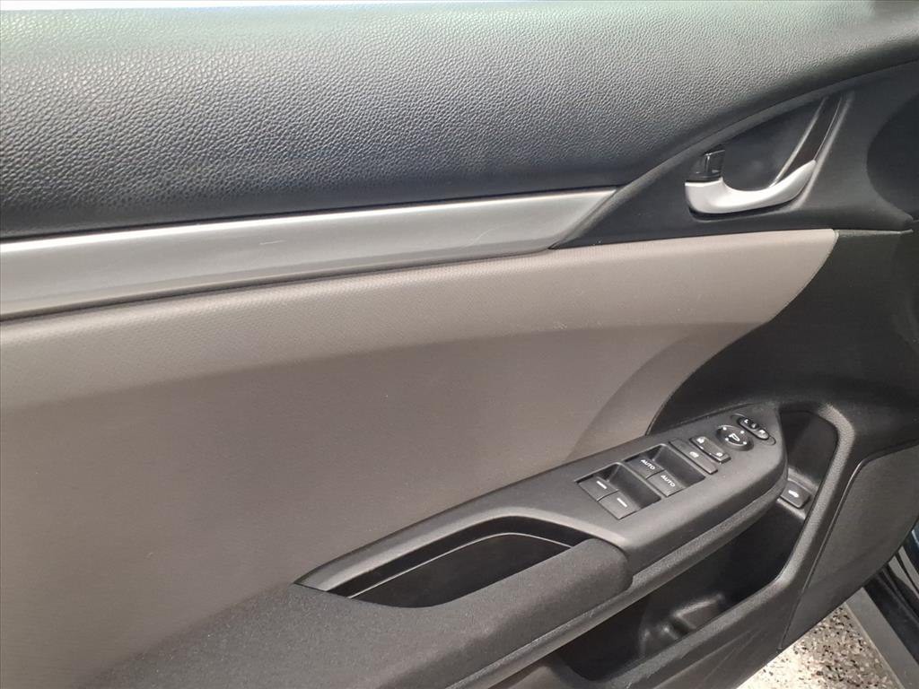 2018 Honda Civic Image 8