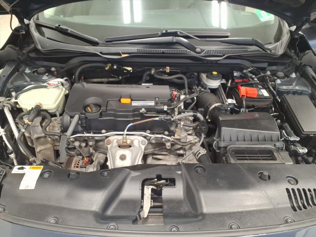 2018 Honda Civic Image 18