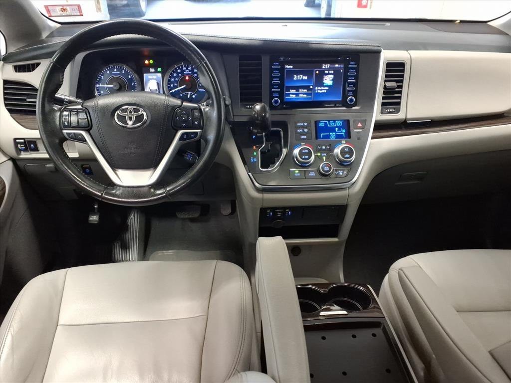 2019 Toyota Sienna Image 9