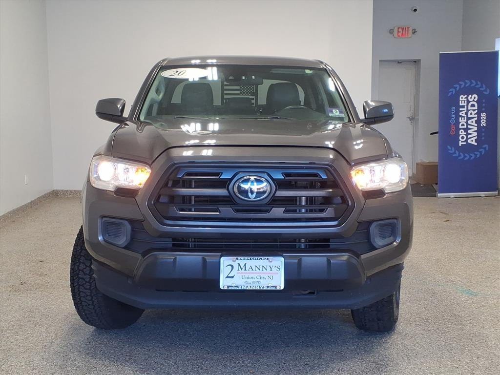 2019 Toyota Tacoma Image 2