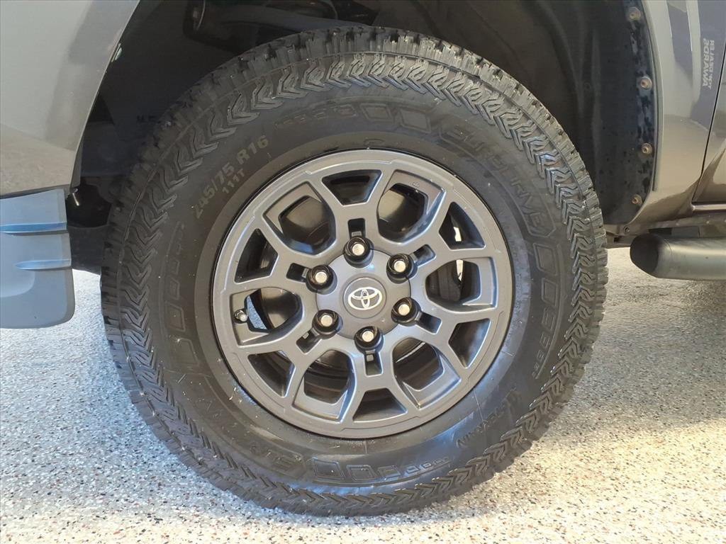 2019 Toyota Tacoma Image 7