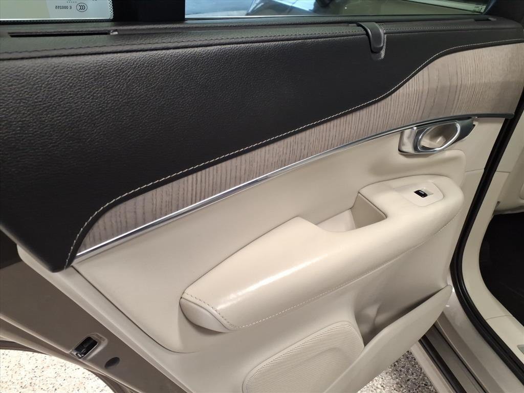 2020 Volvo XC90 Image 19