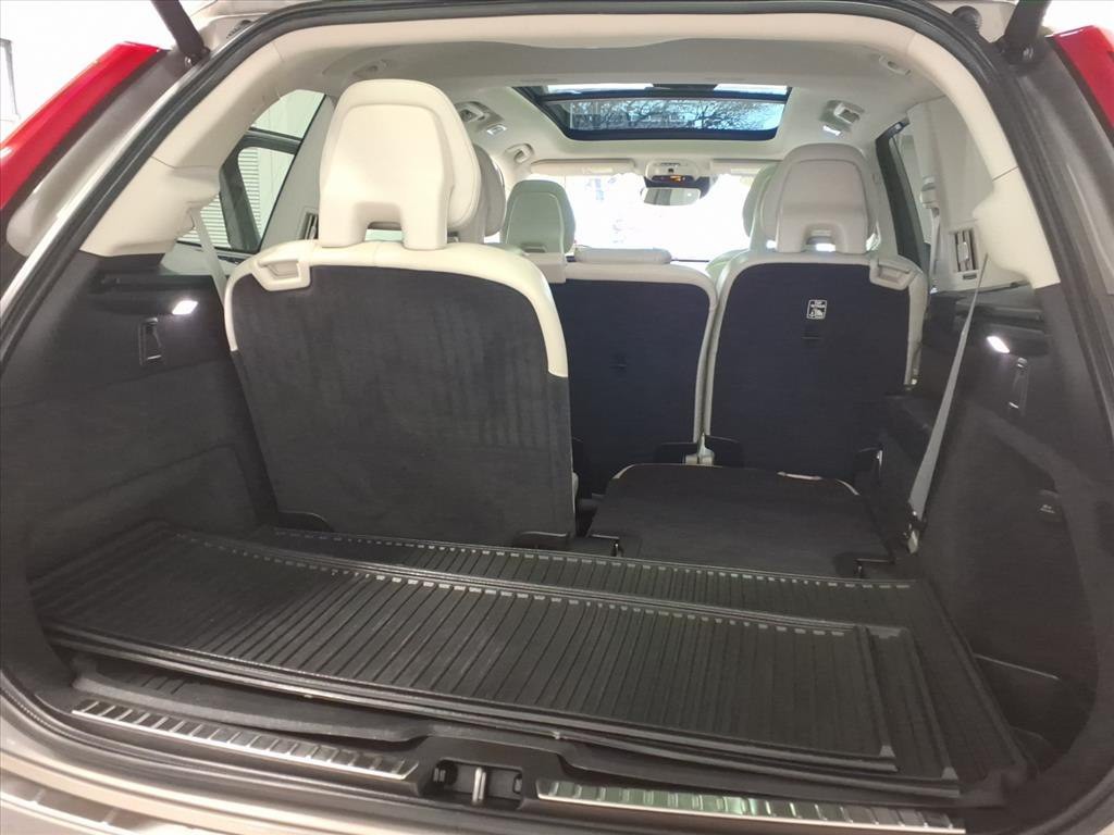 2020 Volvo XC90 Image 25