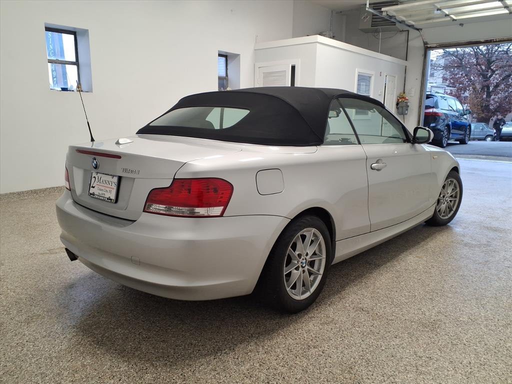 2011 BMW 1 Series Image 4