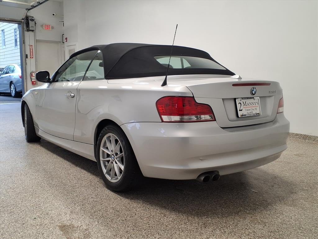 2011 BMW 1 Series Image 6