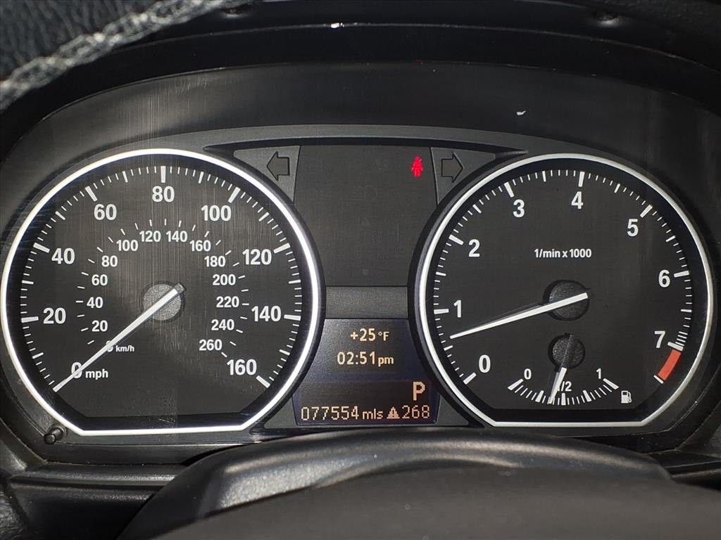 2011 BMW 1 Series Image 11