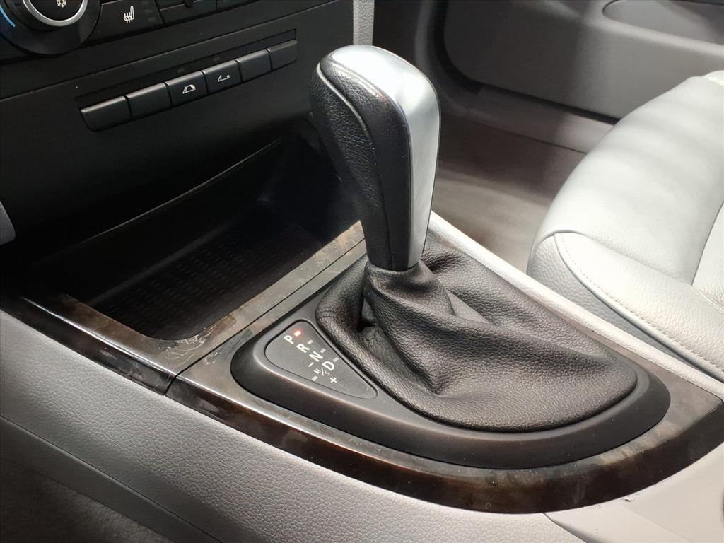 2011 BMW 1 Series Image 15