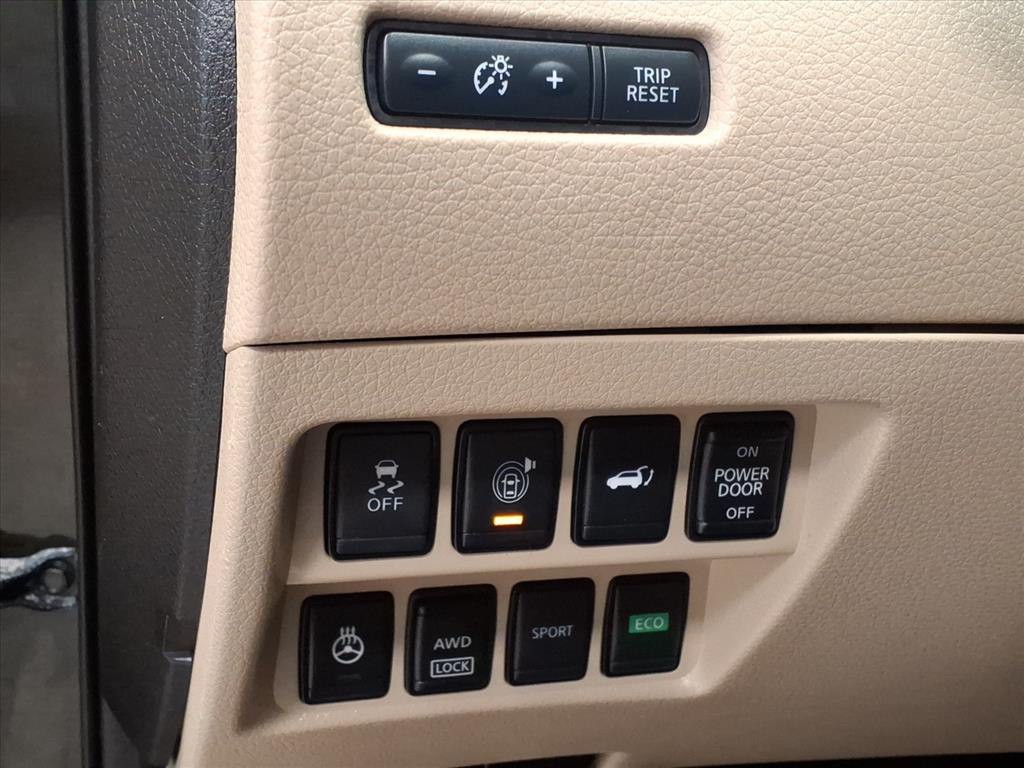 2017 Nissan Rogue Image 10