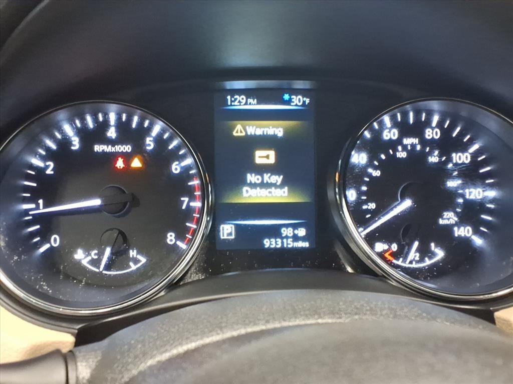 2017 Nissan Rogue Image 12