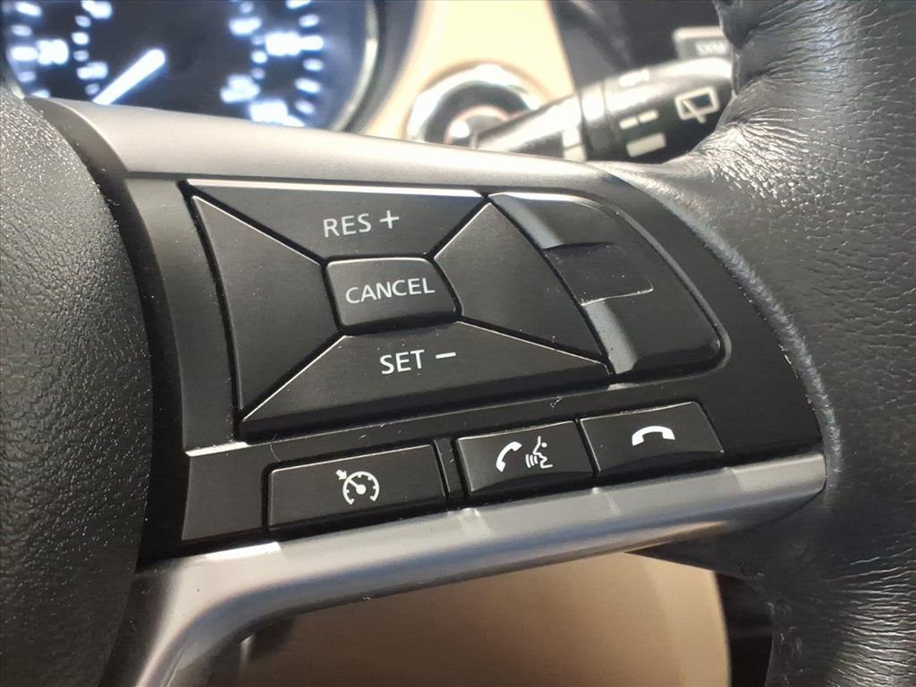 2017 Nissan Rogue Image 13