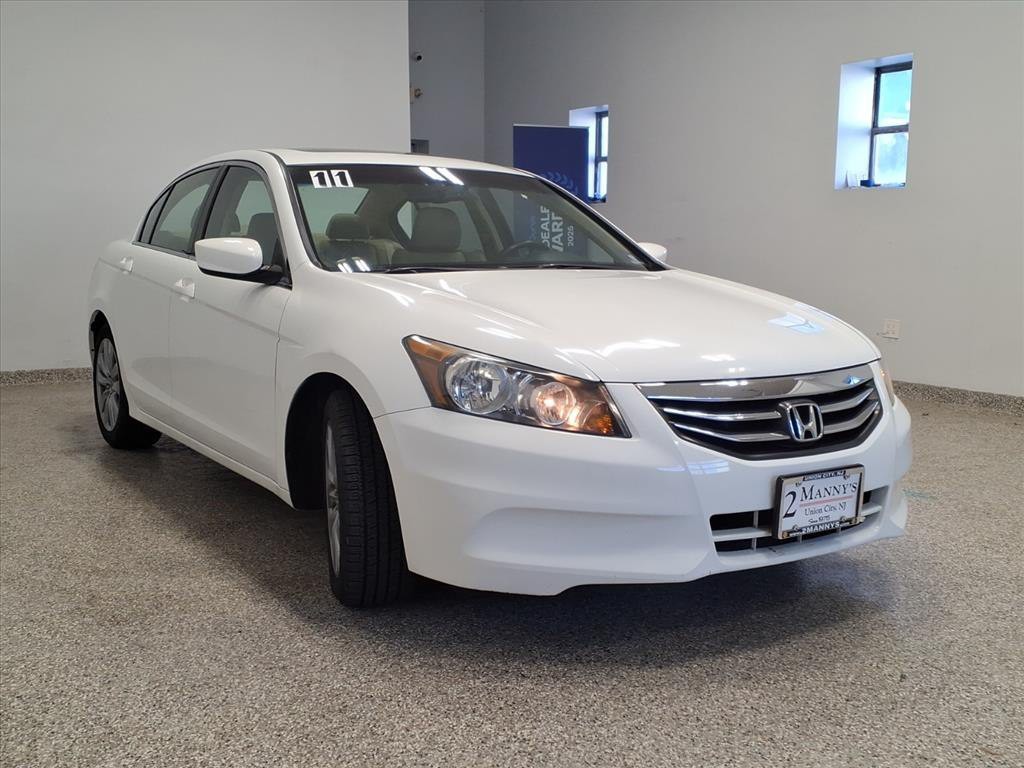 2011 Honda Accord Image 3