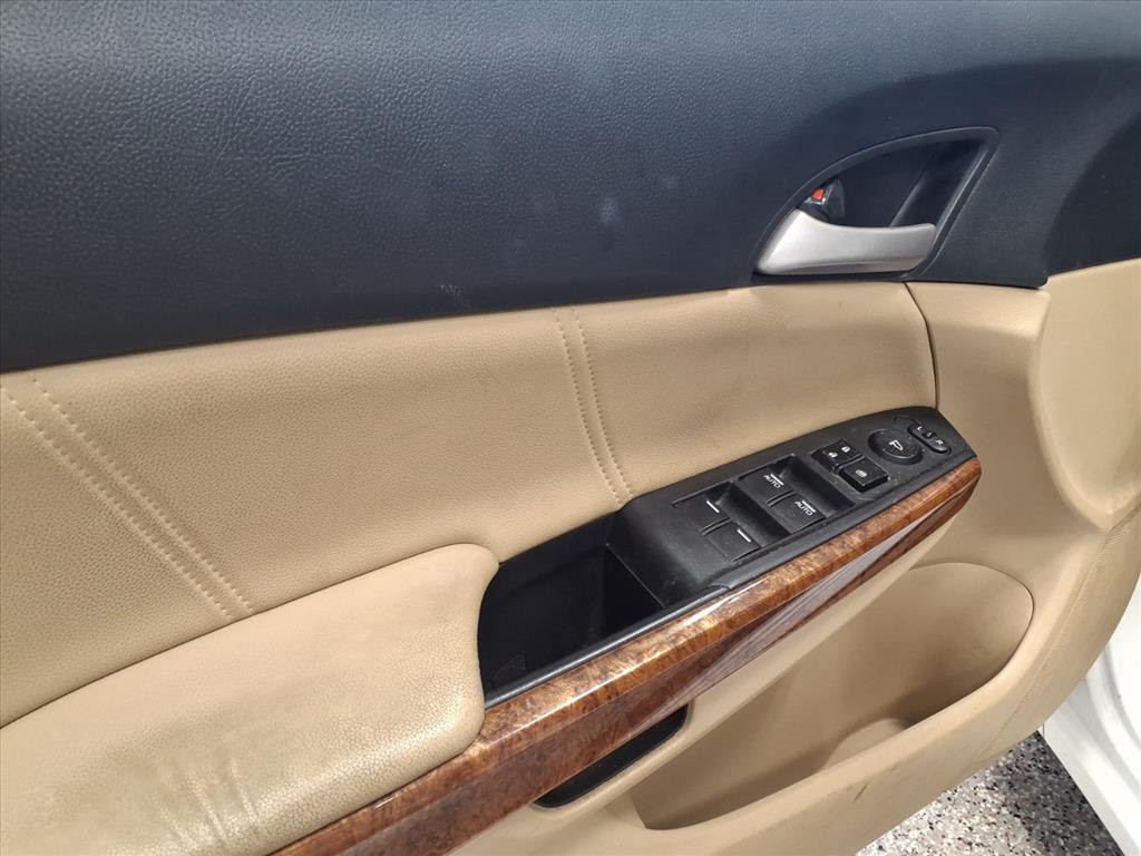 2011 Honda Accord Image 8