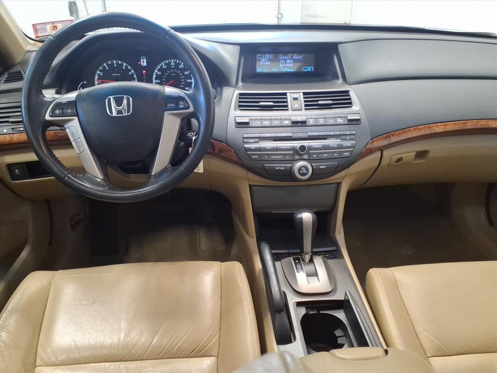 2011 Honda Accord Image 9