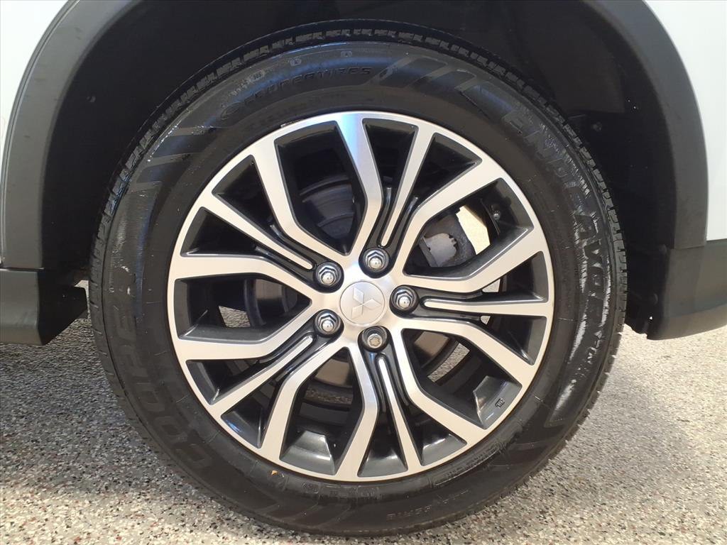 2019 Mitsubishi Outlander Image 7