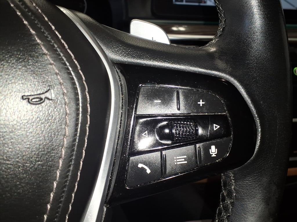 2021 BMW 5 Series Image 12