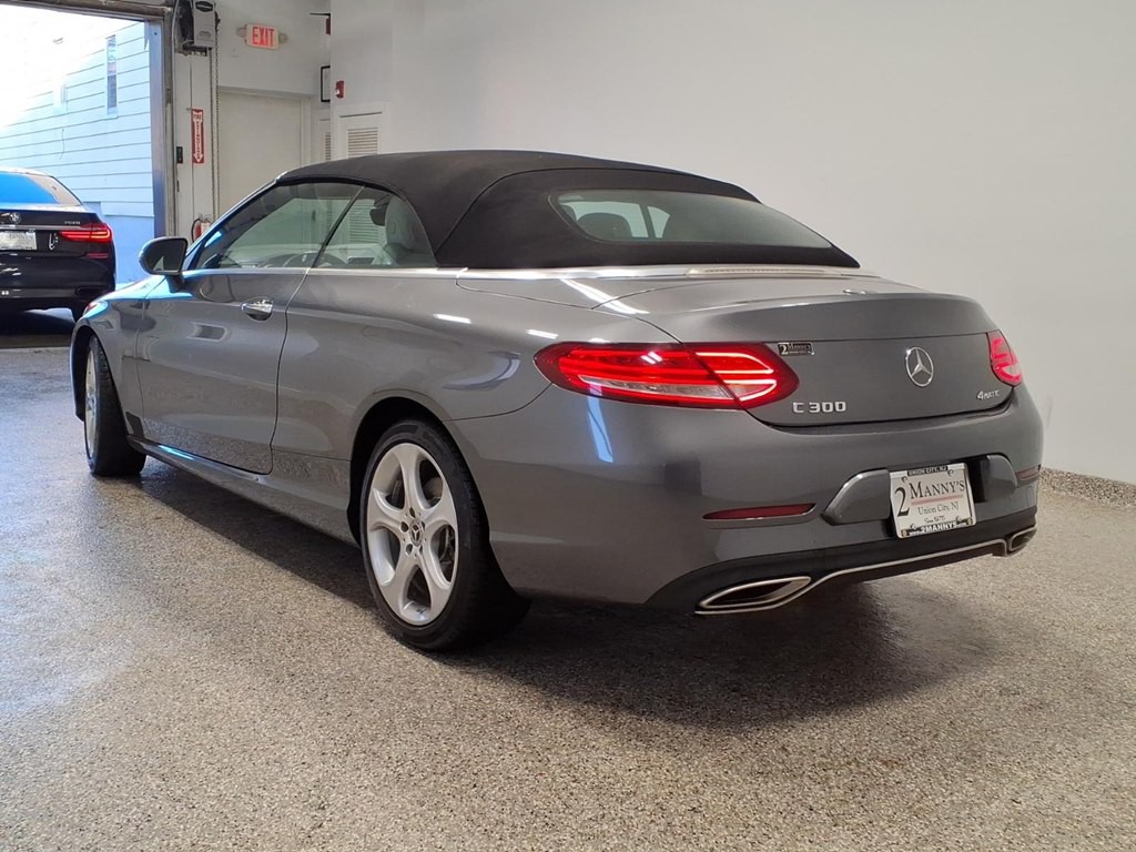 2017 Mercedes-Benz C-Class Image 6