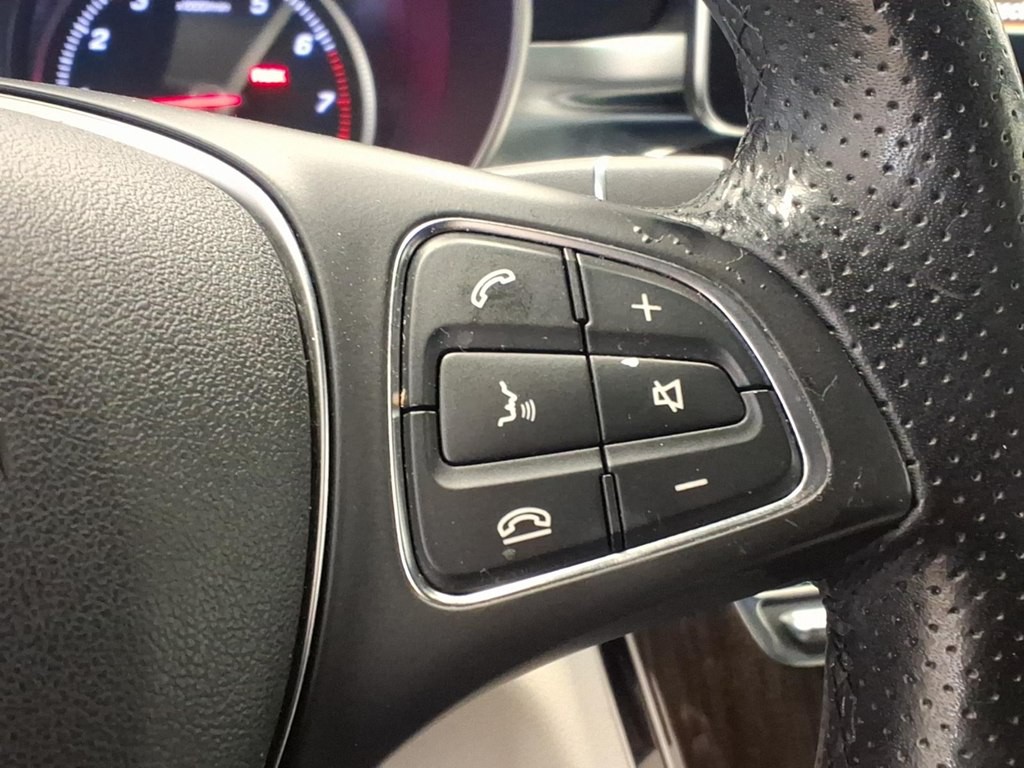 2017 Mercedes-Benz C-Class Image 11