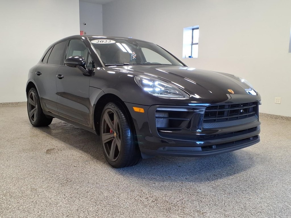 2022 Porsche Macan Image 3