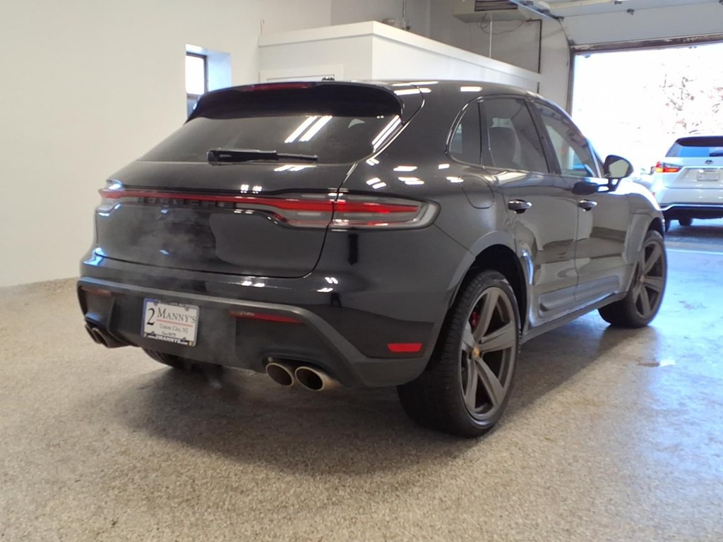 2022 Porsche Macan Image 4