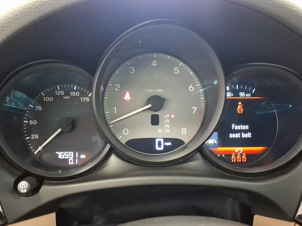 2022 Porsche Macan Image 12